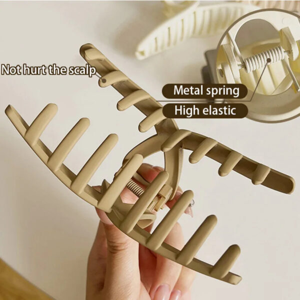Vintage Hair Clip for Women & Girls - Image 2