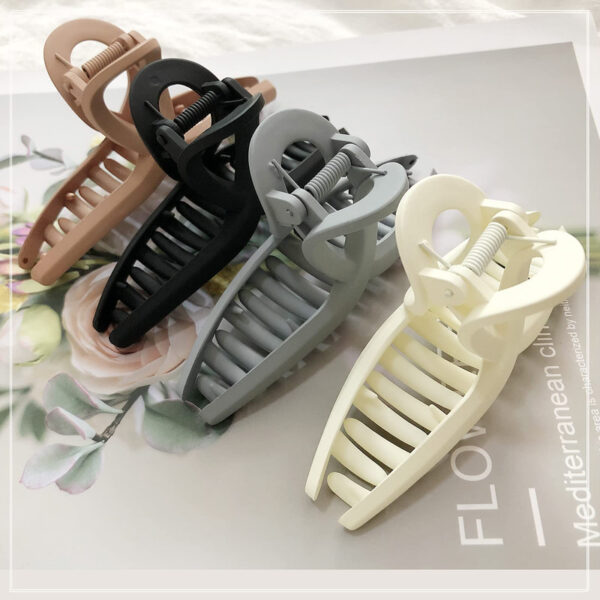 Vintage Hair Clip for Women & Girls - Image 3