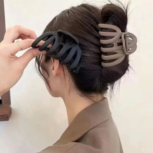 Large Octopus Hair Claw Clip for Women - Image 3